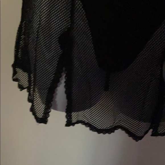 Set of black mesh lingerie with red bow - Picture 4 of 4